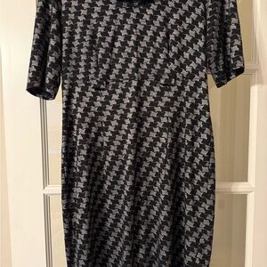 Connected Apparel Black and Gray Long Sleeve Dress